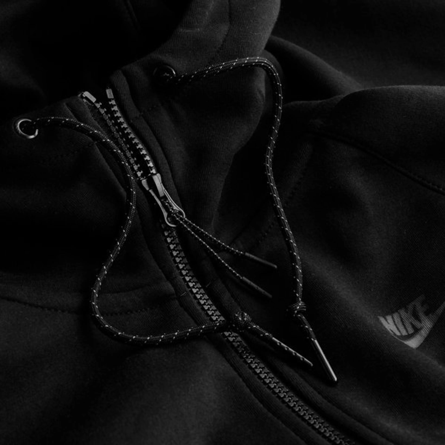 Black Nike Tech